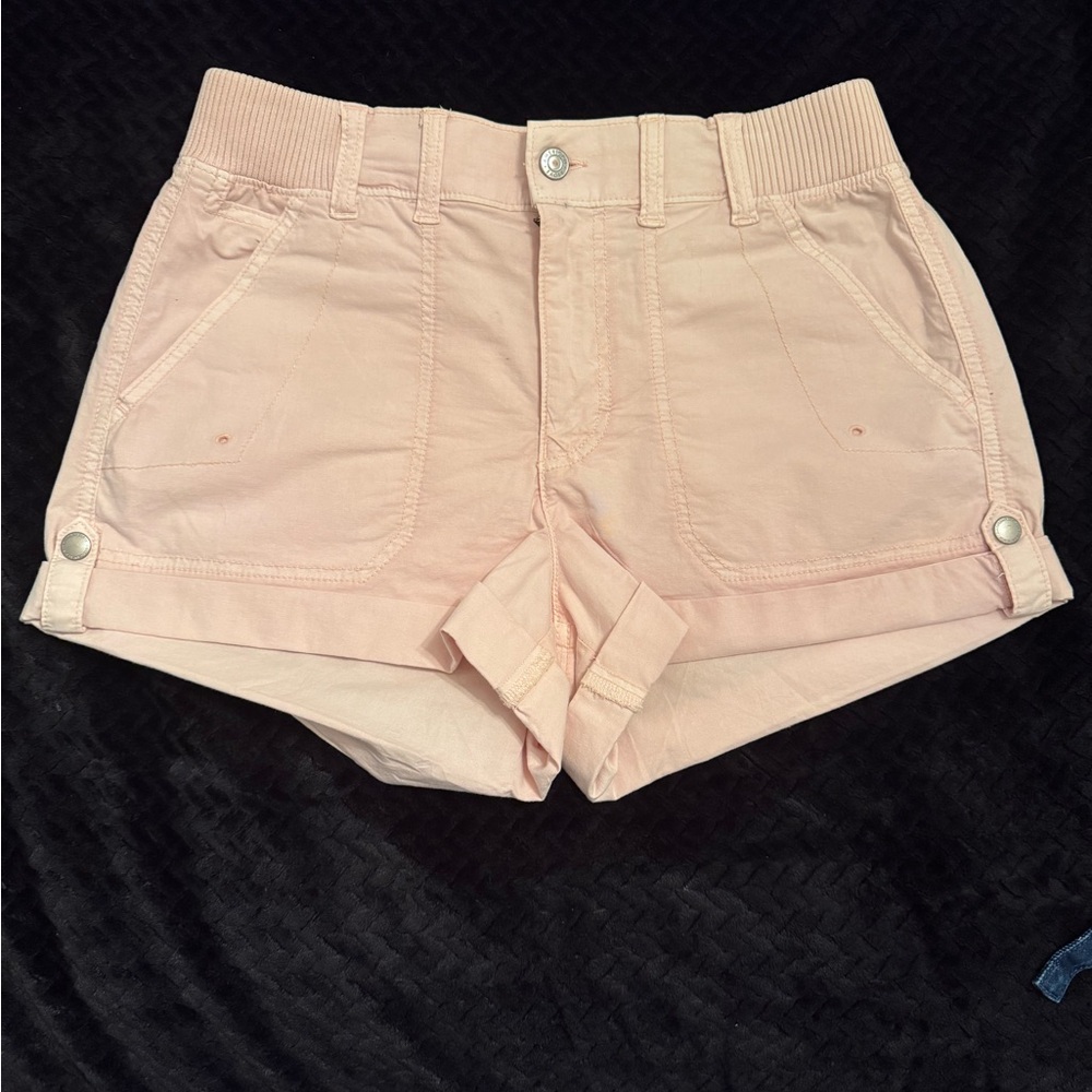American Eagle Outfitters Peach Cargo Shorts